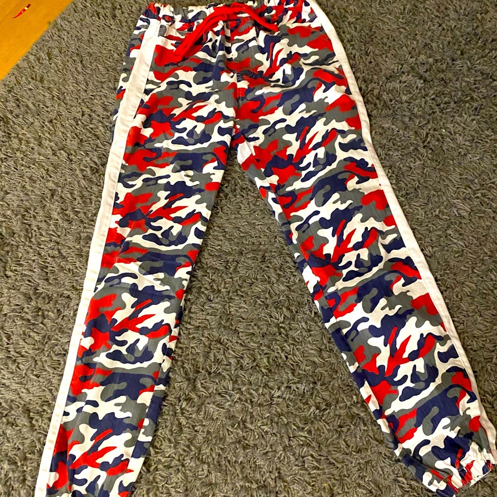 Camo pants